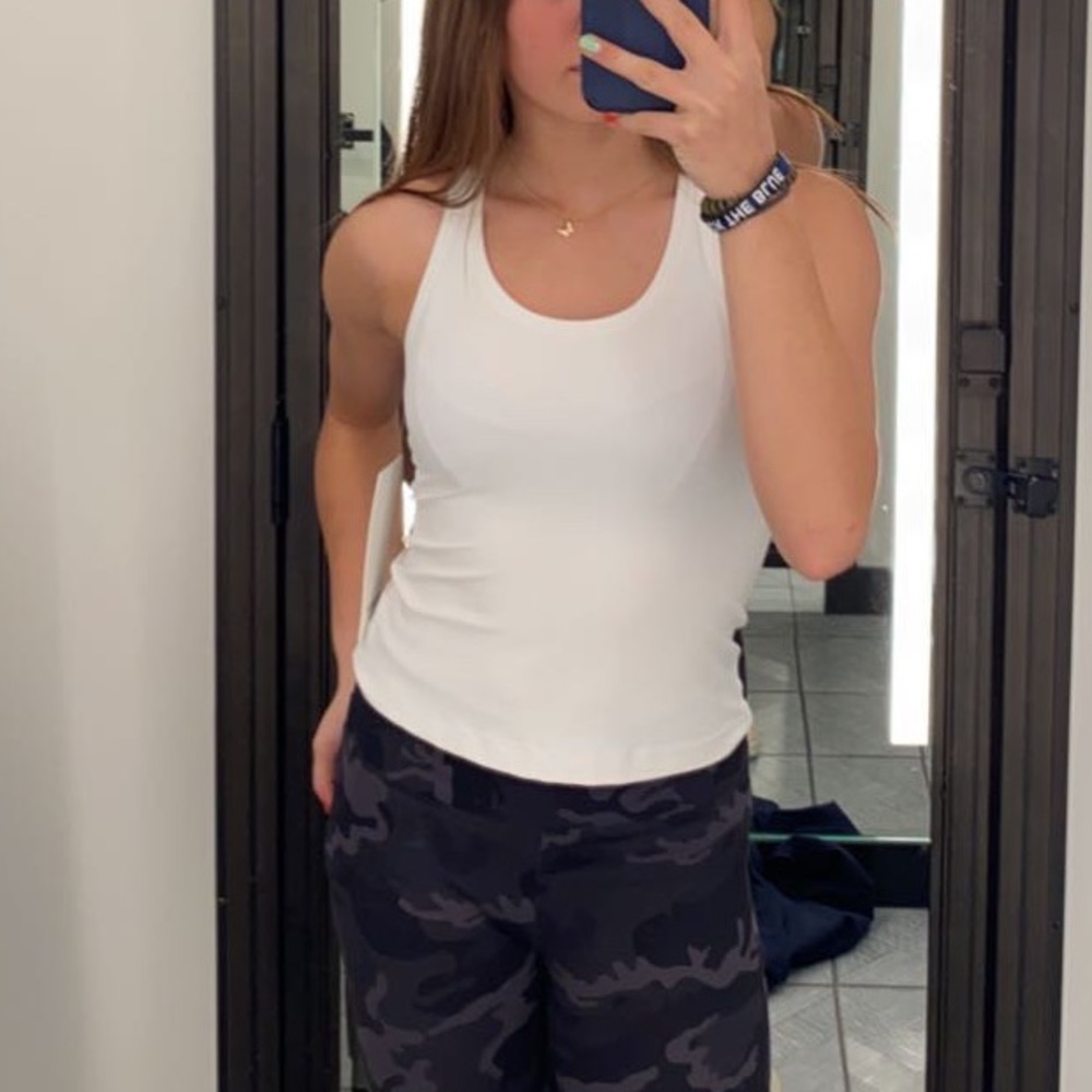 lululemon tanktop